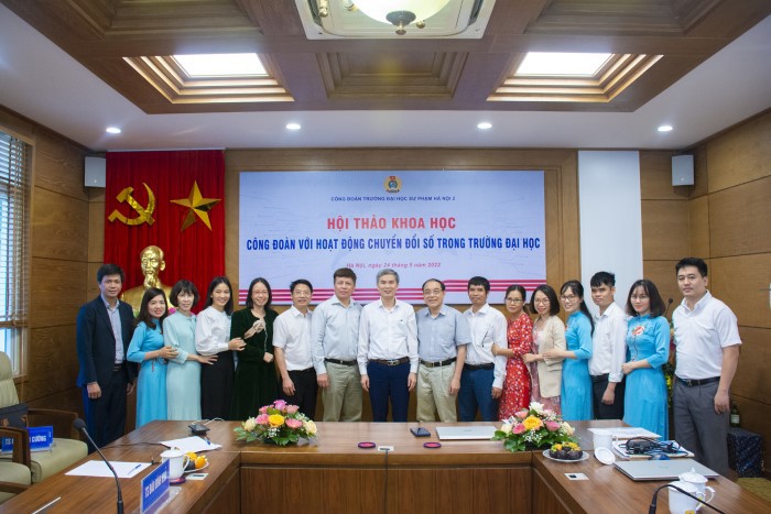 Hội thảo khoa học 