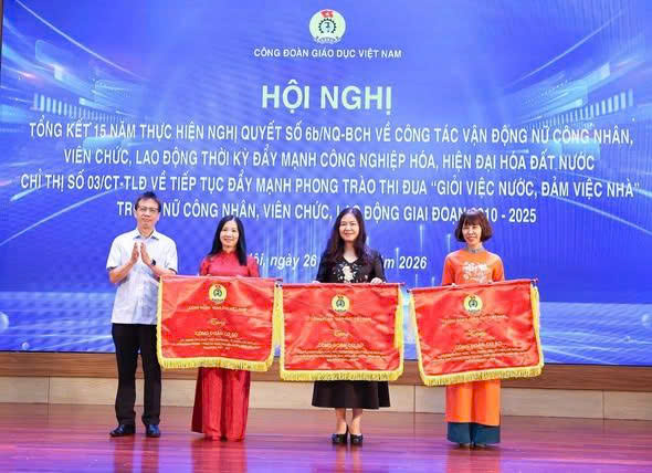 97 năm Công đoàn Việt Nam – Hành trình đồng hành cùng dân tộc và người lao động